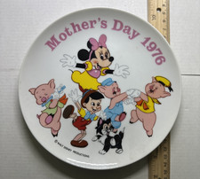 VINTAGE WALT DISNEY PRODUCTIONS - 1976 MOTHER DAYS PLATE picture