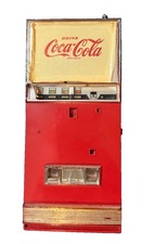 1960's Vintage Westinghouse Coca-Cola Vending Machine Transistor Radio (NICE) picture