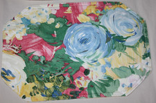 Vintage set 4 Abstract Floral Cottage Padded Cloth REVERSIBLE Placemats granny picture