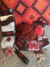 Stranger Things Primark Set - Six RARE Items Keychain, Bath, Hair Clip, Socks picture