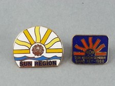 (2) Vintage Sun Region Seminar Pinback Lot 1988 Sand Key Travel Souvenir Pins picture