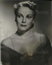 1952 Press Photo Claudia Morgan stars in Leaf Out Of A Book - lrx16387 picture