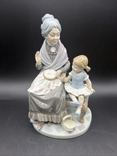 Lladro A Visit With Granny Porcelain Sculpture Figurine #5305 Retired Second Box picture