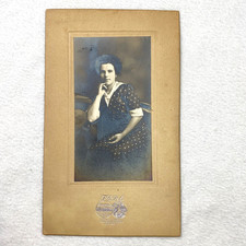 Antique 1906 Cabinet Card Woman Posing in Chair Embossed F. G. Poli Detroit MI picture