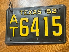 A Pair of 1952 Texas License Plates picture