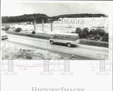 Press Photo Traffic driving near Sawgrass Expressway construction - lrs26938 picture