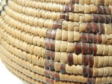 ANTIQUE VINTAGE PUGET SOUND IMBRICATED COWLITZ (SALISH) INDIAN BASKET NICE FORM picture