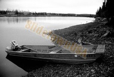 Vtg 35mm Negative Aluminum Jon Boat Outboard Motor Alaska River Shore M-1091 picture