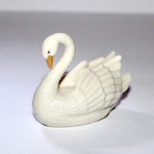 Lenox Swan Figurine 24K Gold Accents Place Card Holder/ Cake Topper Vintage picture