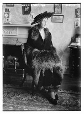 Photo:Mrs C.S. Whitman 1910s Portrait in Fur Hat and Coat picture