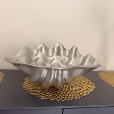 Vintage Pewtarex York PA Clam Shell Display Serving Bowl Large 18.5” Aluminum picture