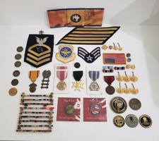 Vtg Mixed Lot Military Medals, Pins, Buttons Patches Ribbon Bars Challenge Coins picture