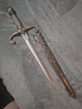 Ornate Dagger with matching sheath, great for cosplay picture