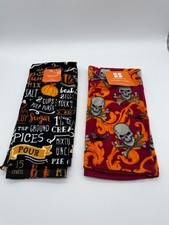 Lot o f 2 Halloween KitchenTowels Pumpkin & Skull Crossbones NWT picture