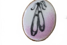 Vintage Hand-Drawn Style Pinback ballet Figure Minimal Art picture
