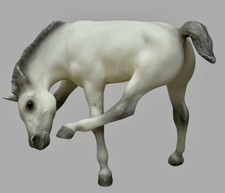 VINTAGE‼️ Breyer #714091 Alabaster Scratching Foal, 1991 JcPenney Special Run picture