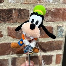 Disney Parks Goofy Plush Magnet Magnetic NEW picture
