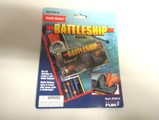 1999 Basic Fun Keychain Battleship Game #539-0 picture