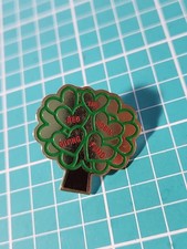 Vtg The Red Robin Giving Fund Gold Tone Lapel Pin picture