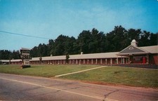 c1950s Gardner-Lee Motel - US Route 220 Martinsville Virginia - Vintage Postcard picture