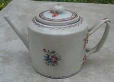 Ant. 1800s Chinese Export Quing Dynasty Hand Painted Teapot w Floral Design picture