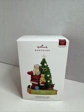 2019 Hallmark Keepsake Ornament O Christmas Tree light and sound picture