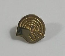 United Way Pin Metal Pinback Hat Cap Lapel Tie Non Profit Volunteer Gold Tone picture