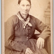 c1870s Galion, OH CDV Photo Older Woman Portrait Stern Fashion L.M. Reck 3.5