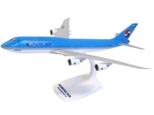 PPC Korean Air Boeing 747-8i HL7637 Desk Top Display Jet Model 1/250 AV Airplane picture