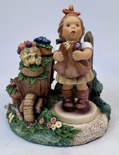 Goebel Hummel Figurine 