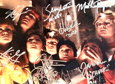 THE GOONIES Cast x7 Signed 8x10