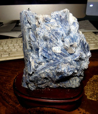 GORGEOUS HUGE 5.5 lb. SPECIMEN OF BLUE KYANITE IN A WOOD STAND picture