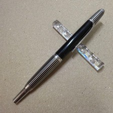Discontinued Pilot Capless Fountain Pen 14k F Chiseled picture
