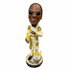 SNOOP DOG BOBBLE HEAD CORONA SMOKING JACKET 420 STATUE  FIGURE NIB-NODDER 2022🔥 picture