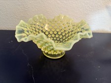 Vintage glass Fenton opalescent Topaz hobnail ruffled bowl dish . 7