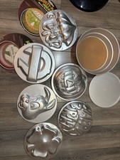 Vintage Wilton Round Cake Pan Set w/  6 Designs & Cake Ring 1975 Holidays 503 picture