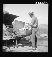 San Joaquin Valley California 1938 AEF Veteran Fruit Picker Car Trouble picture