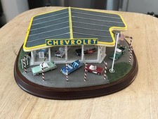 The Danbury Mint 1957 Chevy Chevrolet Dealership HO 1:87 Wood Diorama MBD398 picture