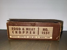 Vintage Universal No. 1551 Food and Meat Chopper Grinder w/ Original Box picture