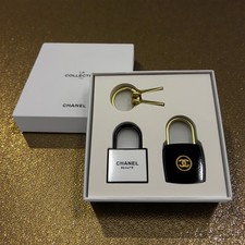 Brand New Gift With Purchase La Collection Black & White Padlocks with Keys picture