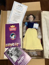 The Ashton-Drake Galleries Disney Snow White Porcelain Doll Figurines In Box COA picture