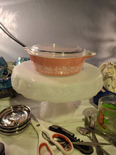 Pyrex Vintage Pink Gooseberry 1.5 Qt Round Glass Casserole Dish w/ Lid picture