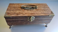 Vintage‑Style Wooden Footed Keepsake Trinket Box, 4