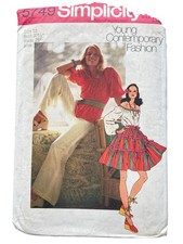 Vintage 70s Simplicity 5749 Sewing Pattern Size 10 Blouse Mini Skirt & Pants CUT picture