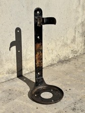 Vintage Gargoyle Mobiloil Quart Oil Can Branded Mounting Bracket - Very Rare picture