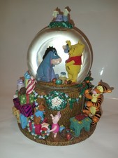 Disney Vintage Winnie the Pooh Deck the halls Christmas Snow globe: UNTESTED  picture