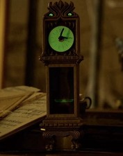 2026 Disney Parks The Haunted Mansion 13th Hour Moving Clock New In Box Glowing picture