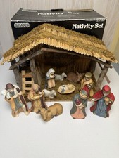 Vintage Sears Nativity Set Complete Set In Original Box 32 97889 Stable &11 Figs picture