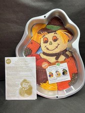 Wilton 1998 Scarecrow Witch Cake Pan 2105-2001 picture