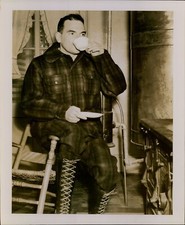 GA38 Original Photo KENDALL BELLAMORE Rugged Man in Cabin Drinks Tea by Stove picture